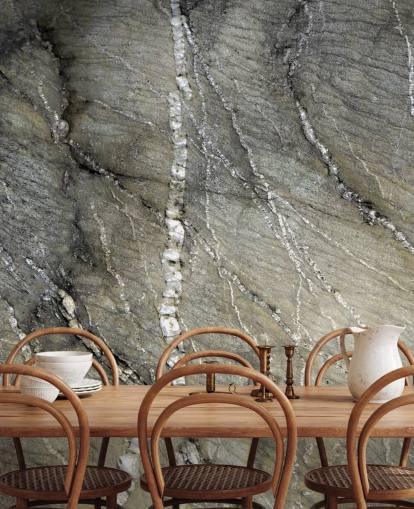 mural de piedra gris llamado Quartz Whispers de la artista Petra Meikle de Vlas