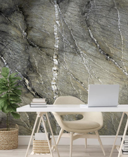 grå steinmaleri kalt Quartz Whispers av kunstneren Petra Meikle de Vlas