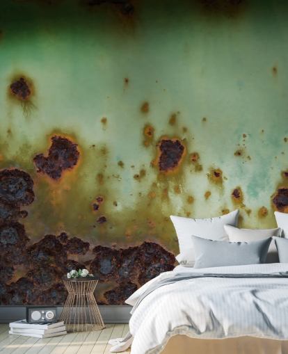 Wandbild aus grünem und braunem korrodiertem Metall namens Surface Bloom von Petra Meikle de Vlas