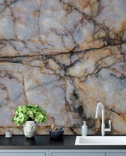 mural personalizado con efecto piedra gris y marrón llamado Surface Stillness de Petra Meikle de Vlas