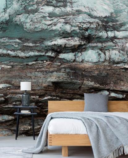 mural de efeito de pedra personalizado em azul e cinza chamado Turquoise Unfolding de Petra Meikle de Vlas