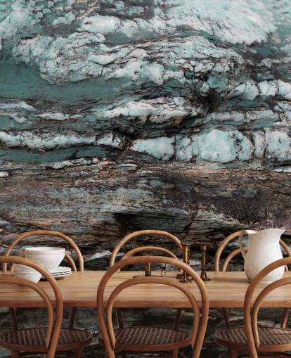 blå og grå brugerdefineret steneffekt vægmaleri kaldet Turquoise Unfolding af Petra Meikle de Vlas