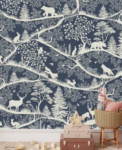 blått og hvitt skogveggmaleri kalt Nordic Nature Blue White fra Oliver Robins-serien