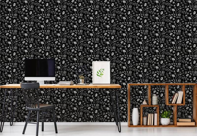 Allover Chrysanthemum Midnight Papel pintado floral