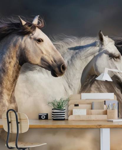 Papel pintado Caballos grises, blancos y negros corriendo Papel pintado Caballos grises, blancos y negros corriendo