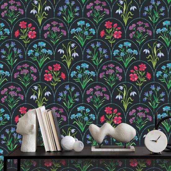 Floral Scallop Obsidian Floral Wallpaper