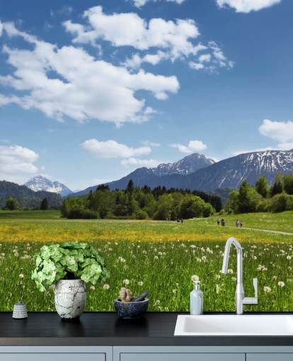 Decorazione murale con vista su prati e montagne Decorazione murale con vista su prati e montagne