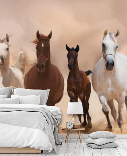 Decorazione murale con gregge di cavalli marroni e bianchi Decorazione murale con gregge di cavalli marroni e bianchi