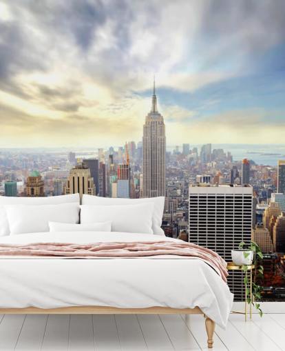 luminosa carta da parati murale di New York City chiamata Manhattan Skyline per camere da letto, salotti e sale da pranzo