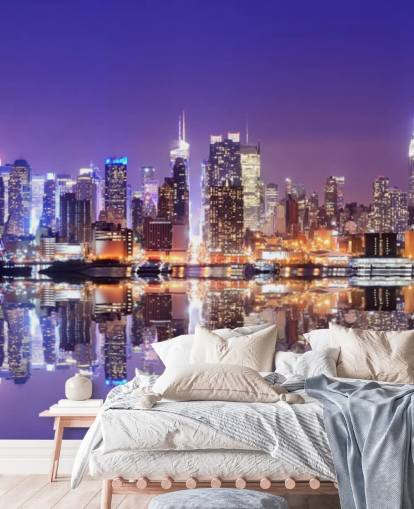 mural personalizado de papel pintado nocturno de Nueva York llamado Manhattan Reflections para oficinas