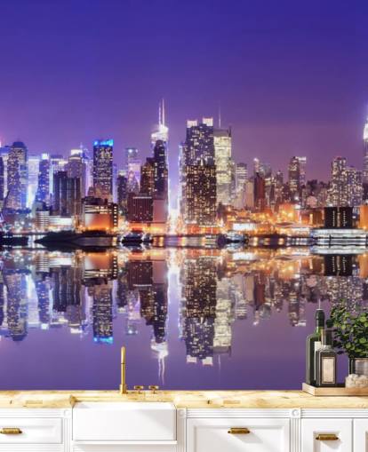 op maat gemaakte muurschildering in New York bij nacht genaamd Manhattan Reflections voor kantoren