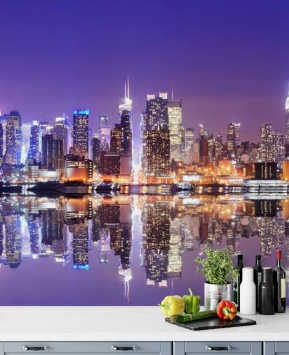 tilpasset New York om natten tapetmaleri kalt Manhattan Reflections for kontorer