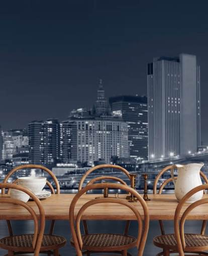 zwart-wit op maat gemaakte New York City behangmuurschildering genaamd Manhattan at Night voor woonkamers, kantoren en slaapkamers zwart-wit op maat gemaakte New York City behangmuurschildering genaamd Manhattan at Night voor woonkamers, kantoren en slaapkamers
