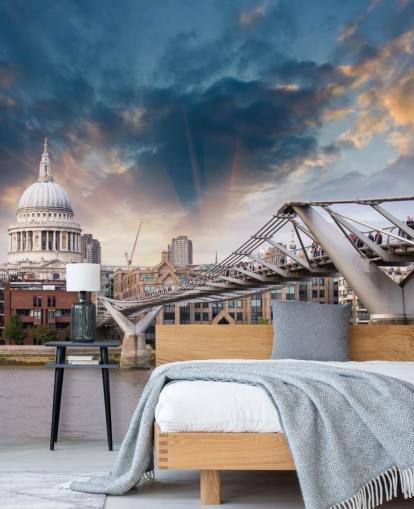 Murale Millennium Bridge