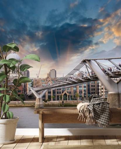 mural Millennium Bridge