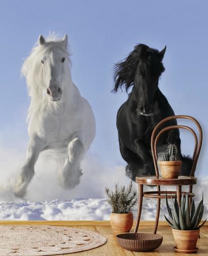 Decorazione murale con cavallo bianco e nero che salta su Snow Hill Decorazione murale con cavallo bianco e nero che salta su Snow Hill