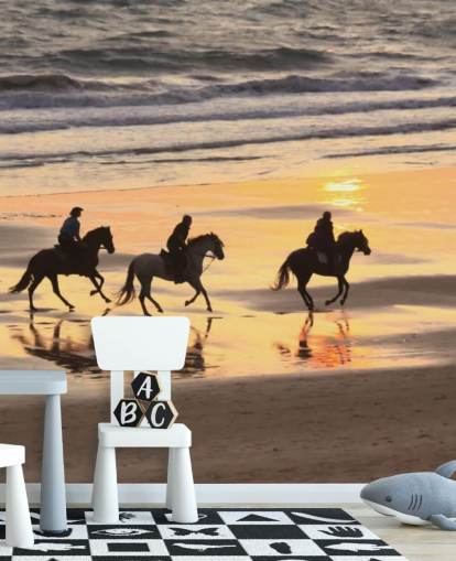 Fondo de pantalla de caballos corriendo en una playa al atardecer Fondo de pantalla de caballos corriendo en una playa al atardecer