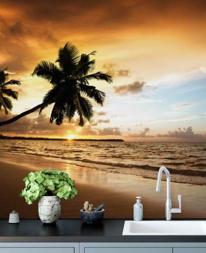 Mural de pared Atardecer en una playa tropical