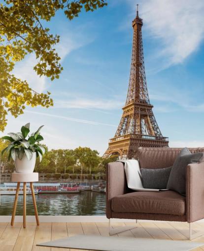 eiffel tower on a sunny day wallpaper