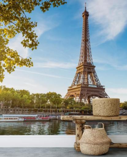 eiffel tower on a sunny day wallpaper