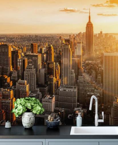 papel pintado personalizado del horizonte de Nueva York llamado Sunrise New York para salas de estar, dormitorios y oficinas