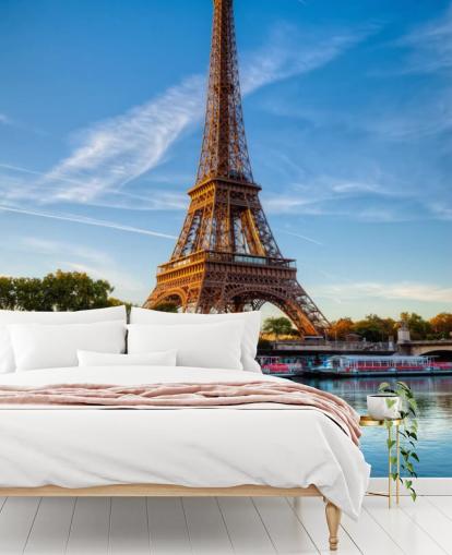 eiffel-torni muotokuva heijastuu vedessä tapetti