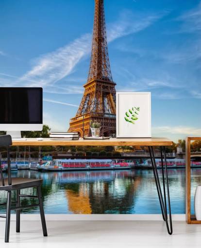 ritratto torre eiffel che riflette nella carta da parati acqua