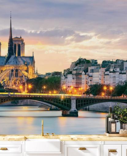 Notre Dame ja joen seinämaalaus