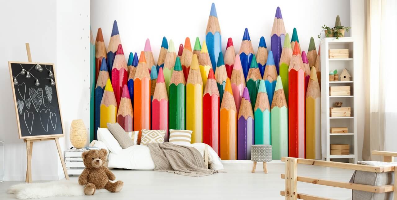 kleurrijke muurschildering voor kinderen genaamd Pencil Crayons voor scholen, kinderkamers en speelkamers
