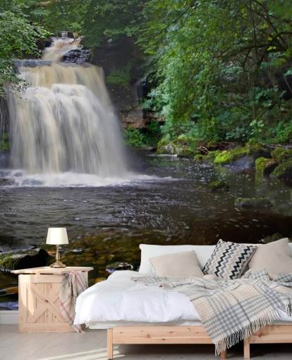 Geheime Woodland Wasserfall Tapete