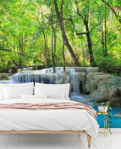 carta da parati murale a cascata personalizzabile blu e verde chiamata Erawan Waterfall, Thailandia per uffici, camere da letto e salotti