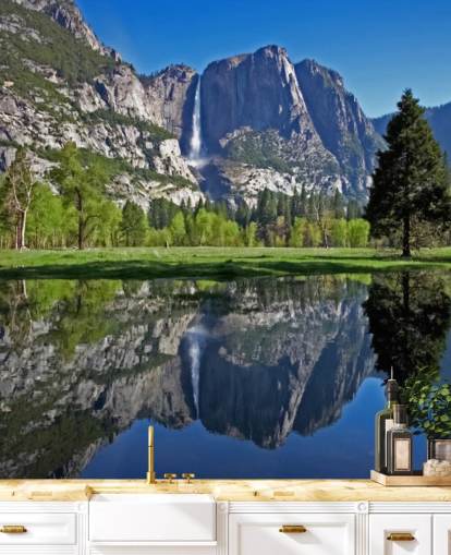 Sø- og bjergudsigt vægmaleri