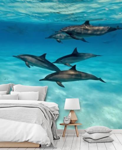 Decorazione murale con delfino sotto il mare