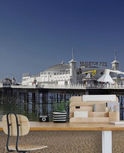 Brightonin laituri aurinkoisella päivällä Brightonin laituri aurinkoisella päivällä