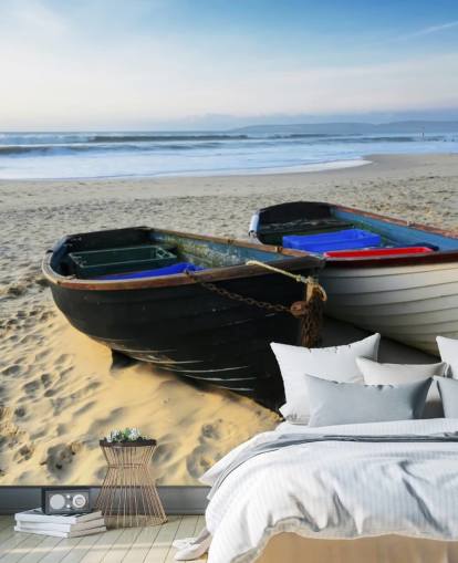 Decorazione murale con due barche sulla spiaggia