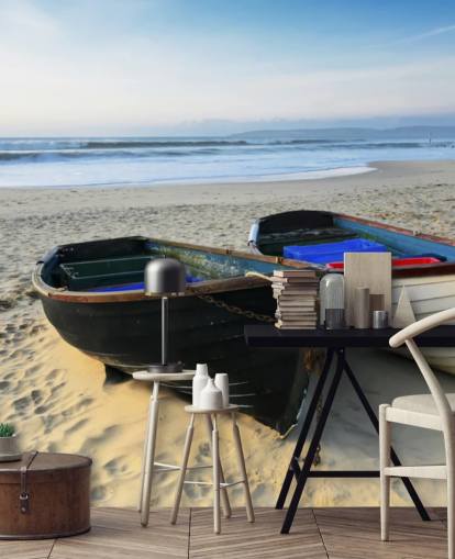 Decorazione murale con due barche sulla spiaggia