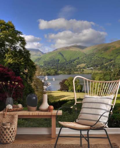 Wunderschönes Lake District Bäume See und Hügel Fototapete