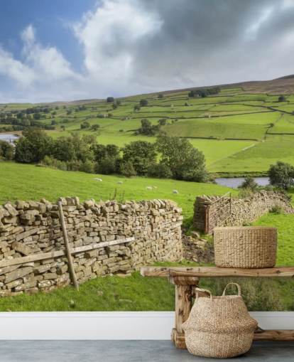 Mural de pared de piedra seca y campos en Swaledale Mural de pared de piedra seca y campos en Swaledale