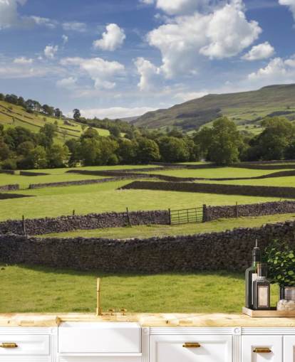 maaseudun muokattava taustakuvamaalaus nimeltä Rural Yorkshire hoivakodeille ja yrityksille