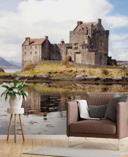 Scottish Castle in Lake Wallpaper Scottish Castle in Lake Wallpaper