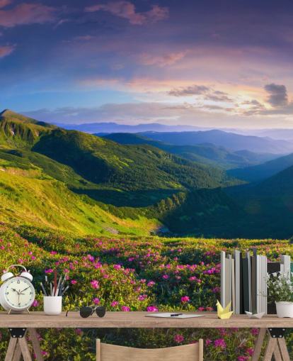 mural de papel pintado de montaña verde y morado llamado Lush Green Mountains para dormitorios, salas de estar y oficinas en casa