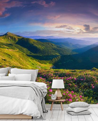 grön och lila berg tapet väggmålning kallad Lush Green Mountains för sovrum, vardagsrum och hemmakontor grön och lila berg tapet väggmålning kallad Lush Green Mountains för sovrum, vardagsrum och hemmakontor