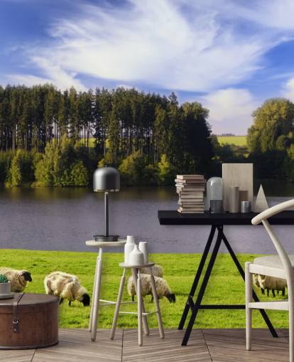 Carta da parati con pecore da un fiume