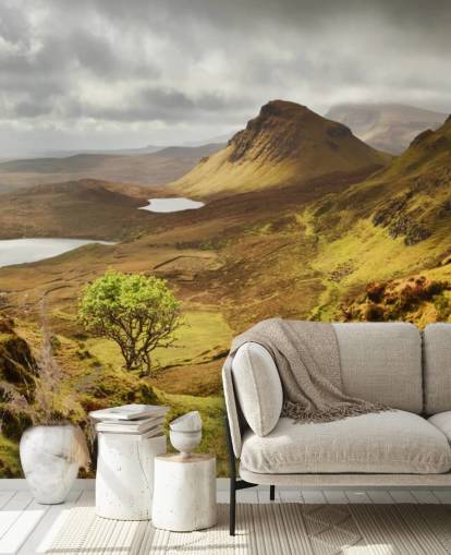 Stormiga moln och gröna bergen väggmålning