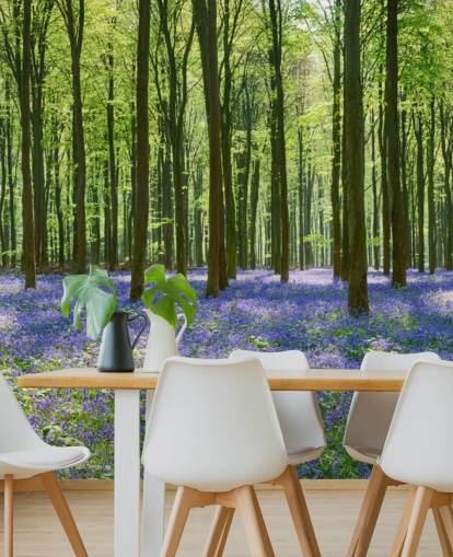 mural de papel pintado de bosque azul y verde llamado Bluebell Forest para dormitorios, salas de estar y cocinas