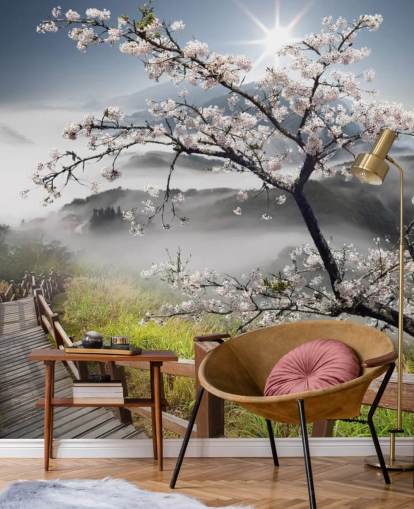 tåkete gangvei på fjelltoppen med tapet av kirsebærblomster kalt Japanese Walkway for kontorer