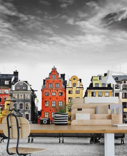 coloridos edificios antiguos en fondo de pantalla monocromático