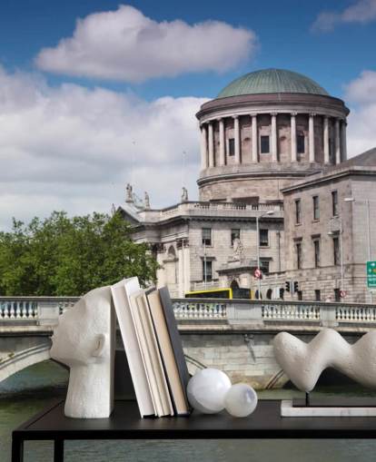 Hintergrundbild „Brücke in Dublin“