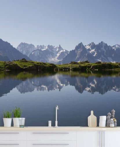 Snow Mountain Lake seinämaalaus