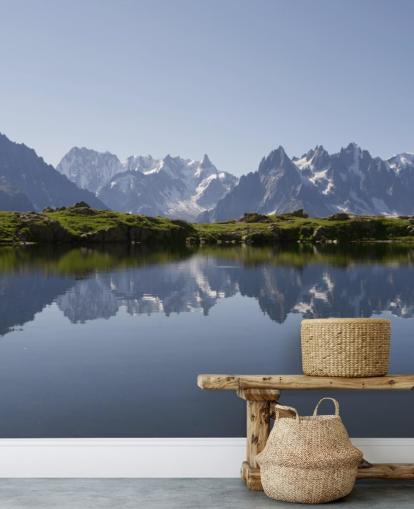 Muurschildering Snow Mountain Lake